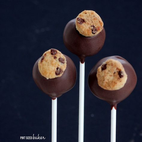 Pint Sized Baker: Edible Cookie Dough Pops Chocolate Chip Cookie Dough Cake, Cookie Dough Cake Pops, Cookie Dough Pops, Cookie Dough Cake, Mini Chocolate Chip Cookies, Chocolate Chip Cookie Mix, Raw Cookie Dough, Yoghurt Cake, Edible Cookies