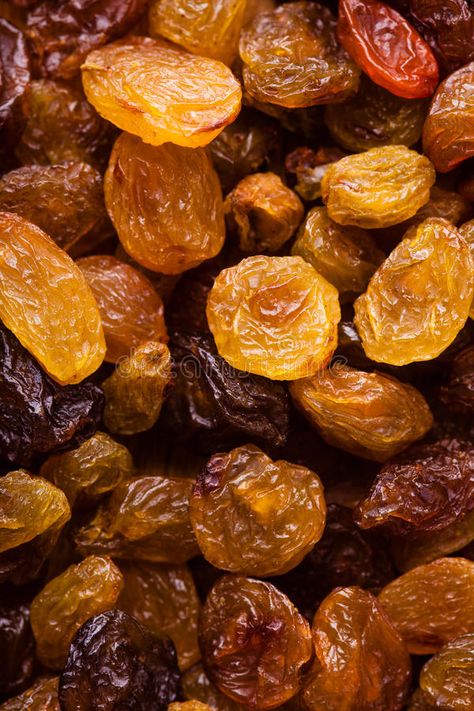 Raisins Photography, Dried Fruits Photography, Raisins Aesthetic, Dry Fruits, Dry Fruits Benefits, Dried Raisins, Food Texture, Fruits Images, Food Wallpaper