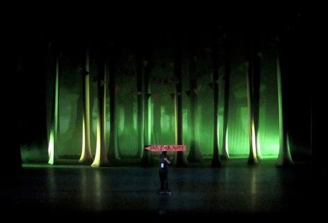 Forest Stage Design, Projection Installation, Experimental Theatre, Theatre Lighting, Forest Light, Set Design Theatre, Theatre Stage, Theatre Set, Midsummer Nights Dream