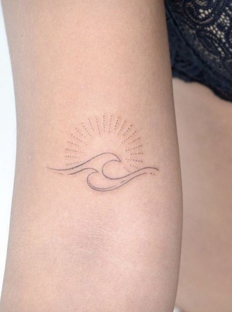 Ocean Minimalist Tattoo, Ocean Waves Tattoo, Ocean Tattoos For Women, Wave Tattoo Foot, Small Ocean Tattoo Ideas, Ocean Wave Tattoo, Simple Wave Tattoo, Tattoos On Side Ribs, Sunset Tattoo