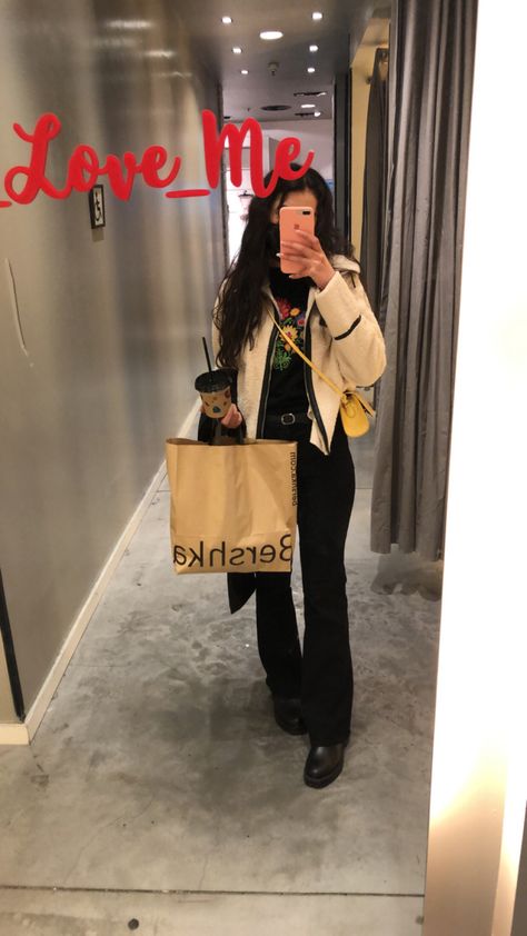 @bershka #bershka #ootd #outfits @pullbear #pullandbear Ootd Outfits, Pull N Bear, Daily Outfits, Winter Outfits, Ootd, Movie Posters, Film Posters