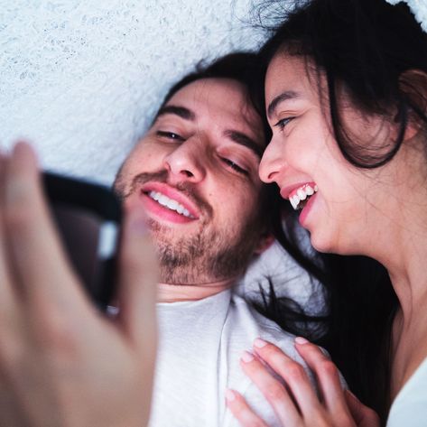 7 People on What It's Like to Use a Threesome App Threesome In Relationship, Threesome In Love, Non Monogamy, In Relationship, Connection With Someone, Important Things In Life, Looking For People, Just Be You, Make A Person