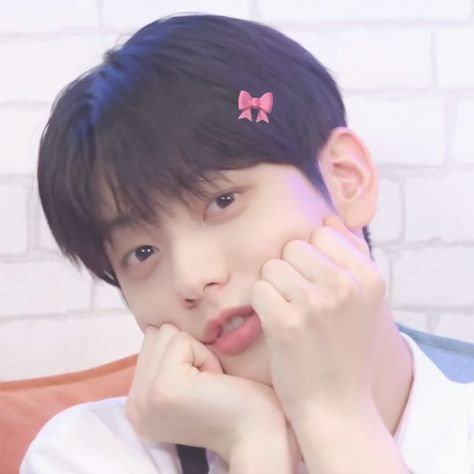 Txt Core, Choi Soobin, Sung Hoon, Cutie Patootie, Boyfriend Pictures, Love You So Much, Pretty Pictures, Cute Icons, Boy Bands