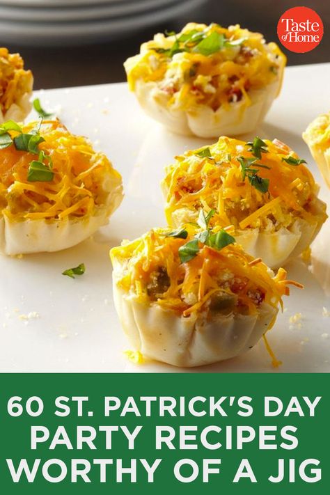 Savory St Patricks Day Snacks, Irish Pinwheel Appetizers, St Patrick’s Day Sliders, St Patty's Day Party Food, St Patricks Day Tailgate Food, Irish Dip Recipes, Easy St Pattys Day Appetizers, St Patty Appetizer, St Pats Appetizers Appetizer Ideas