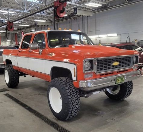 Squarebody Chevy, Box Chevy, 87 Chevy Truck, American Pickup Trucks, Chevy 4x4, 72 Chevy Truck, Gmc Pickup Trucks, Trucks Lifted Diesel, Beach Cars