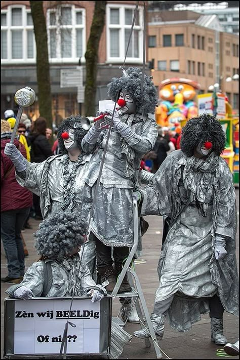 Circus Makeup, Living Statue, Clown Clothes, Circus Costumes, Caribbean Style, Circus Costume, Facepaint, High Fantasy, Eindhoven