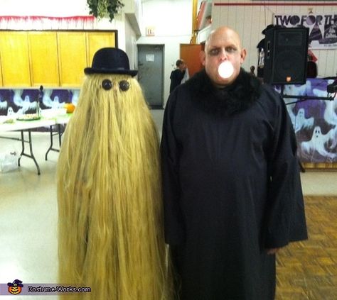 Uncle Fester and Cousin Itt - Couple's Costume Idea Uncle Fester Costume Diy, Fester Costume, Uncle Fester Costume, Couple's Costume, Cousin Itt, Cool Couple Halloween Costumes, Uncle Fester, Diy Couple, Halloween Couples