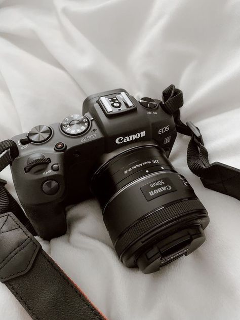 Cannon Camera, Cute Camera, Canon Camera, Camera Gear, Digital Slr Camera, Photography Camera, Mirrorless Camera, Best Camera, R5