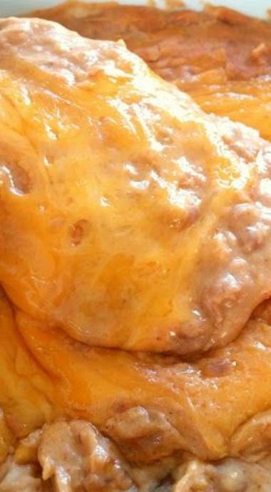 Ultimate Bean Dip Crock Pot Bean Dip, Hot Bean Dip, Bean Dip Recipe, Cheese Taco, Recipe Appetizers, Slow Cooker Beans, Bean Dip Recipes, Delicious Dips Recipes, Tailgating Recipes