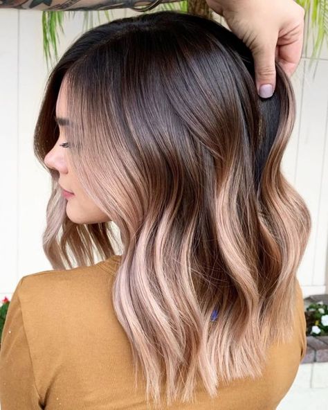 Chocolate Latte Ombre Beige Hair, Icy Blonde Hair, Hair Color Caramel, Brunette Balayage, Hair Done, Ombré Hair, Hair Color Pink, Winter Hair Color, Trendy Hair Color