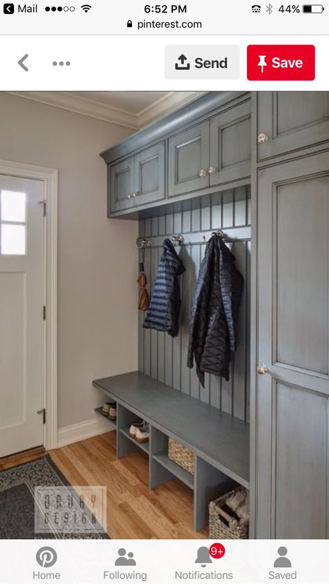 Mud room Pemberley House, Laundry Inspiration, Washroom Ideas, Joanna Gaines Kitchen, Boot Rooms, Hall Ways, Cloakroom Toilet, Vstupná Hala, Mudroom Entryway