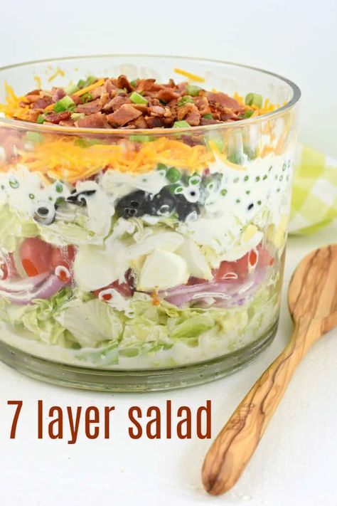 A classic, easy 7 layer Salad recipe served in a trifle bowl. So many options for the seven layers, you choose what you love. Perfect for potlucks! Layered Garden Salad, Seven Layer Salad Recipe Classic, Easy 7 Layer Salad, Easy 7 Layer Dip, Seven Layer Salad Recipe, 7 Layer Salad Recipe, Layered Salads, Salad Cobb, 7 Layer Salad