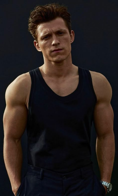 Tom Hallond, Tom Holland Workout, Tom Holland Pics, Tom Holland Abs, Tom Holland Wallpaper, Paul Cassidy, Jungkook Background, Tomholland Spiderman, Tom Holland Imagines