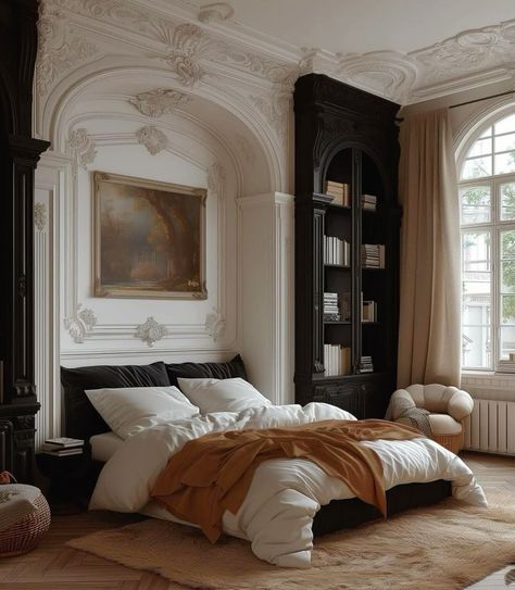 Dark French Bedroom, Townhouse Interior Bedroom, Victorian Home Bedroom, Dark Romantic Home, Nyc Bedroom Aesthetic, Victorian Modern Bedroom, Victorian Bedroom Vintage, Regal Bedroom, Modern French Bedroom