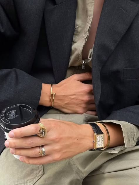 Guy Jewelry, Classy Clothing, Brp Port, Classy Outfits Men, Jewelry Aesthetic, Cartier Men, Cartier Watch, Classy Jewelry, Aesthetic Guys