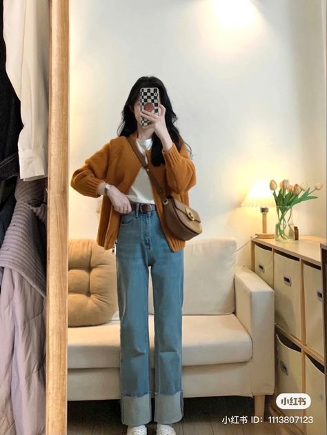 Outfit inspo Ulzzang Outfit Aesthetic, Petite Hijab Outfit, Korean Casual Outfits Simple, Ulzzang Outfit Korean Style, Petite Girl Outfits, Korean Style Outfits, Ulzzang Outfit, Outfit Petite, Ulzzang Style