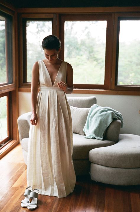 LINEN WEDDING DRESS — ERINN FERRY Natural Wedding Dress, Wedding Dress Pleated, Rustic Wedding Dress, Wedding Dress Sewing Patterns, Linen Dress Pattern, Wedding Dress Simple, Rural Wedding, Linen Wedding Dress, Linen Wedding