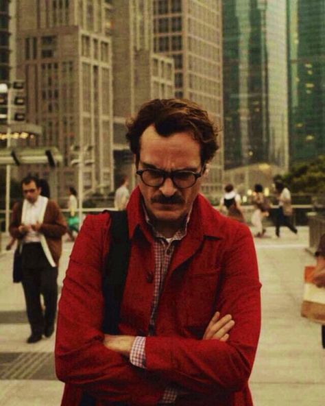 Her - Spike Jonze / "Falling in love is a crazy thing to do. It’s like a socially acceptable form of insanity." Her 2013, Spike Jonze, Septième Art, Joaquin Phoenix, She Movie, Moving Pictures, Love Movie, Silver Screen, Film Stills