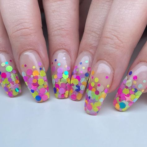 Confetti Acrylic Nails, Confetti Nails Acrylic, Funky Nail Designs, Silver Blonde Hair, Pastel Nails Designs, Confetti Nails, Floral Wallpaper Iphone, Silver Blonde, Pastel Nails