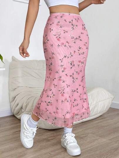 Floral Maxi Skirt Outfit, Lockscreen Iphone Quotes, Mesh Maxi Skirt, Overlay Skirt, Maxi Skirt Outfits, Trendy Skirts, Rose Bonbon, Flower Skirt, Ditsy Floral Print