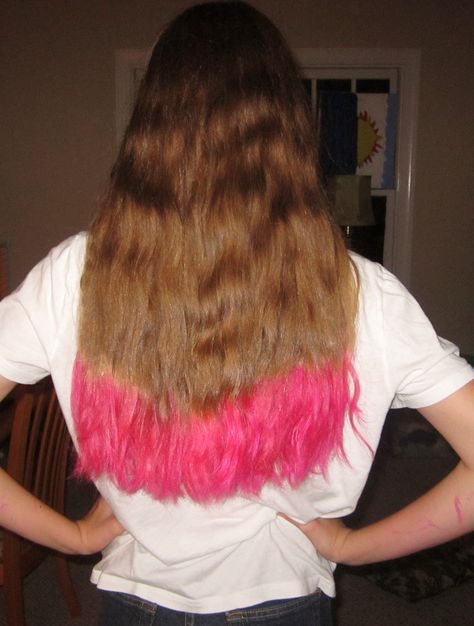 pink dip dye Dip Dye Diy, Dip Dye Shorts, Dye Inspiration, Pink Dip, Pink Dip Dye, Dip Dye Hair, Dye Hair, Dip Dye, Hair Dye