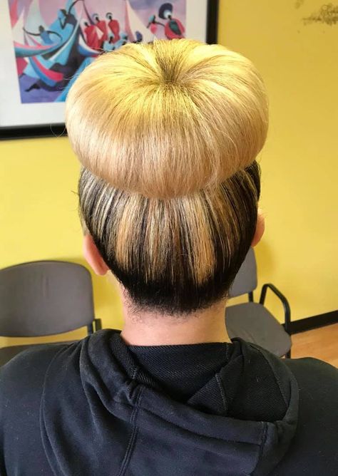 Huge Hair Bun, Big Bun Hair, Big Bun, High Bun, Bun Hair, Beautiful Hairstyles, Delicious Donuts, Bun Hairstyles, Up Hairstyles