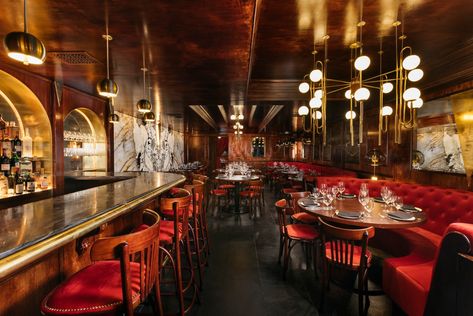 Step Back In Time To The 1920s At This New York Restaurant 20s Restaurant, 1920s Cafe Interior, 1930s Restaurant, 1920s Hotel, 1920s Nyc, Velvet Banquette, Art Deco Restaurant, Spanish Farmhouse, French Lighting