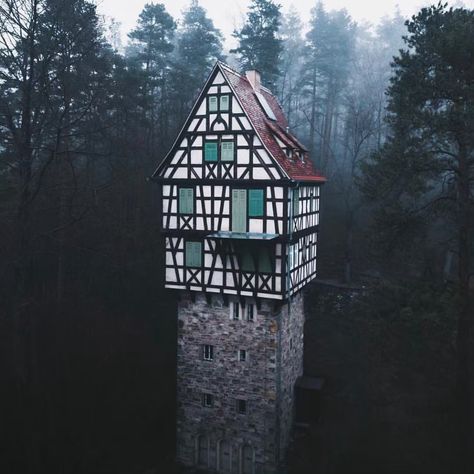 Cottage Tudor, Germany In Winter, House Reference, Black Forest Germany, Haunted Forest, Forest Cabin, Scenery Photography, Cabin In The Woods, Western Europe