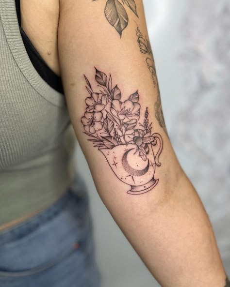 Cute little tea cup for @jemmalucy11_ 🌿 . . . #teacuptattoo #floraltattoo #beetattoo #finelinetattoo #oxford #oxfordtattoo #uktattoo… | Instagram Tea Cup Tattoo Ideas, Teacup Flower Tattoo, Coffee Cup With Flowers Tattoo, 2.5 Inch Tattoo, Cup Of Ambition Tattoo, My Cup Runneth Over Tattoo, Apothecary Tattoo Ideas, Teapot Tattoo Vintage, Tea Cup Tattoos