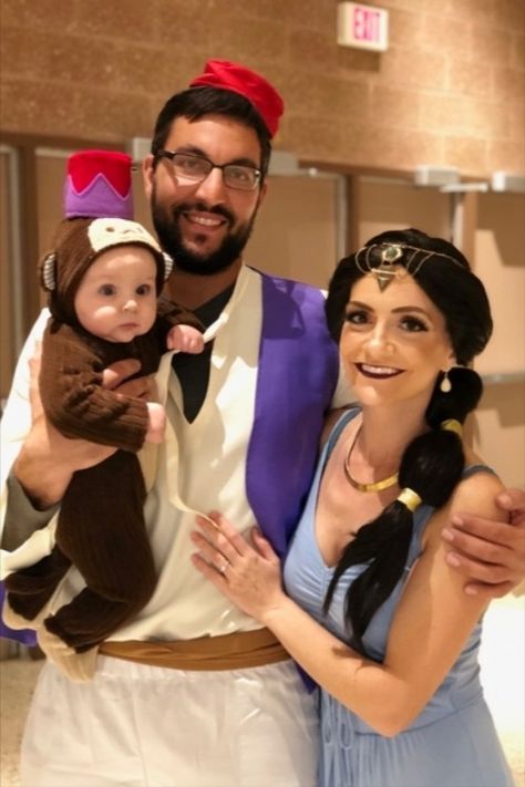 Disney's Aladdin Halloween Costume Idea for Families Click link to buy Aladdin costume for man on Amazon Aladdin Family Costume, Jasmine And Aladdin Costume, Moana Halloween, Aladdin Halloween, Family Costumes For 3, Moana Halloween Costume, Disney Family Costumes, Rat Costume, Amazon Halloween