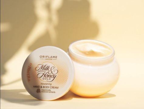 Nourishing and rich formula with milk and honey. Give your body an ultimate pampering experience! :) Milk And Honey Body Cream Oriflame, Oriflame Beauty Products, Honey Candle, Self Portrait Poses, Milk Honey, Milk And Honey, Gold Hair, Portrait Poses, Hair Oil