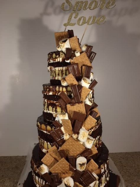 Smore Love Wedding Cake by Ozymndius - http://cakesdecor.com/cakes/289306-smore-love-wedding-cake Smores Wedding, Making Smores, Casual Reception, Pictures Of Cakes, Cake For Her, Romantic Desserts, Cake Decor Ideas, Smores Cake, Fabulous Cakes