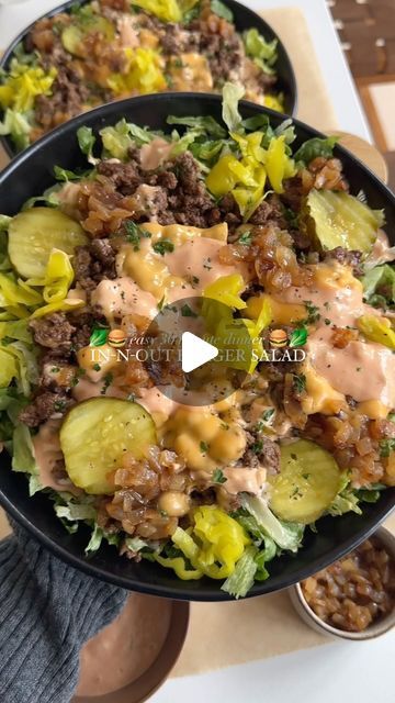 Hajar Larbah on Instagram: "ANIMAL STYLE burger salad! Y’all love when we deconstructed a taco so I had to do an in n out burger next 🤎 full recipe up on the blog as always - link in bio!

#burger #cheeseburger #salad #recipe #dinner #yummy #foodblog #food #foodie #foodstagram #instafood #cooking #eeeeeats #healthy #mealprep" Salad With Ground Beef, Animal Style Burger, Healthy Cheeseburger, Fried Neckbones, Bowl Dinners, Cheeseburger Salad Recipe, Healty Meals, Burger Sides, Cheeseburger Salad