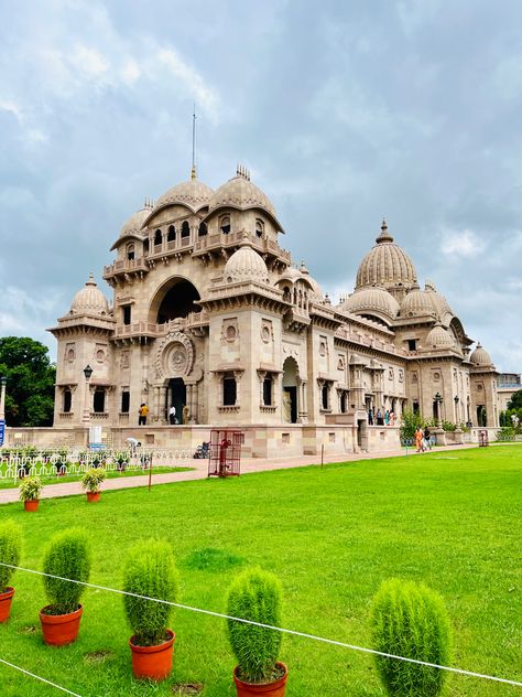 The belur math temple Belur Math Kolkata, Belur Math, Sketching Reference, Dog Drawing Simple, Drawing Simple, Couples Poses, Durga Maa, Couples Poses For Pictures, Dog Drawing