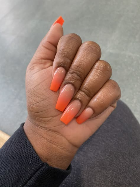 Amber Orange Nails, Ombré Nails Orange, Amber Nails Ombre, Nails Amber Color, Ombré Sns Nails, Ombré Orange Nails, Burnt Orange Ombre Nails, Orange And Pink Ombre Nails, Ombre Orange Nails