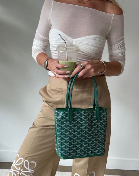 Goyard Bag Mini, Mini Anjou Goyard Outfit, Goyard Mini Anjou Outfit, Mini Goyard Tote, Goyard Mini Tote Outfit, Goyard Mini Bag, Green Goyard Bag, Green Designer Bag, Goyard Outfit