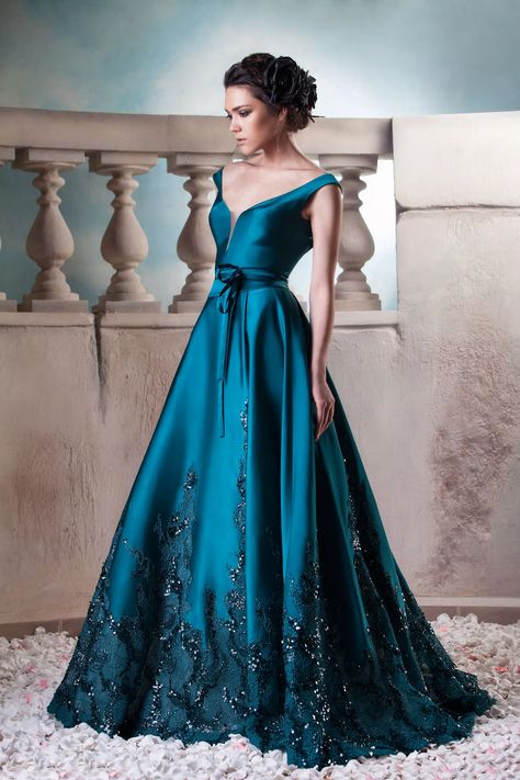 Hanna Touma Spring-summer 2015 - Couture 2015 Couture, Long Party Dress, Beaded Prom Dress, Evening Gowns Formal, Evening Party Dress, Party Dress Long, Gorgeous Gowns, Robins, Long Prom Dress