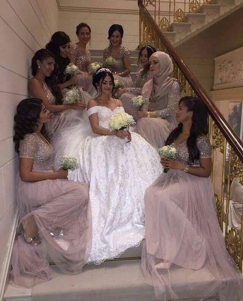 Bridal Hijab Styles, Expensive Wedding Dress, Big Wedding Dresses, Bridal Hijab, Arab Wedding, Moroccan Wedding, Fancy Wedding Dresses, Fancy Wedding, Wedding Mood