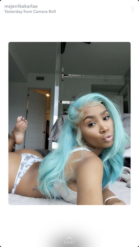 @thejerrikakarlae Jerrika Karlae, Vanity Styles, Style Wavy Hair, Yellow Bone, Bold Hair Color, Creative Hair Color, Men's Long Hairstyles, Birthday Hair, Hair Flip