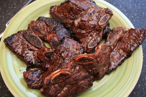 Hawaiian Bbq Beef Recipe, Hawaiian Short Ribs, Hawaiian Marinade, Flanken Short Ribs Recipe, Flanken Ribs, Bbq Beef Short Ribs, Hawaiian Plate Lunch, Bbq Short Ribs, Short Ribs Slow Cooker