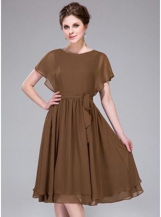 A-Line Scoop Neck Knee-Length Cascading Ruffles Zipper Up Sleeves Short Sleeves No Brown Spring Summer General Plus Chiffon Height:5.7ft Bust:33in Waist:24in Hips:35in Bridesmaid Dress Shifon Dress, Women Dresses Casual Summer, Frock For Women, Cascading Ruffles, Dress Neck Designs, Linnet, Fashion Attire, Chiffon Bridesmaid Dress, Cheap Wedding