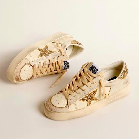 BRAND NEW Golden Goose Stardan Shoes sz 37 Preppy Golden Goose Purse, Golden Goose Stardan, Gold Glitter Heels, Golden Family, Gold Glitter Stars, Goose Shoes, Lace Jewelry, Glitter Heels, Shoe Inspo