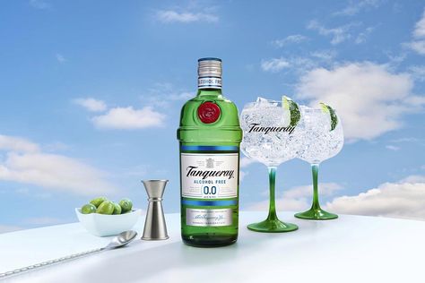 Tanqueray's New Alcohol-Free Release May Be a Game Changer - InsideHook Tanqueray Gin, Premium Gin, Gin Brands, Spirit Drink, Distillation Process, Wellness Trends, London Dry Gin, Dry Gin, Gin Tonic