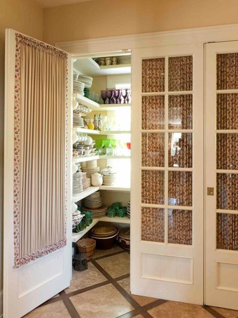 Kitchen Cabinets Upgrade, Glass Door Curtains, Vintage Pantry, Hgtv Kitchens, Builder Grade Kitchen, Kitchen Cabinets Pictures, Update Kitchen Cabinets, Material Ideas, Storage Inspiration