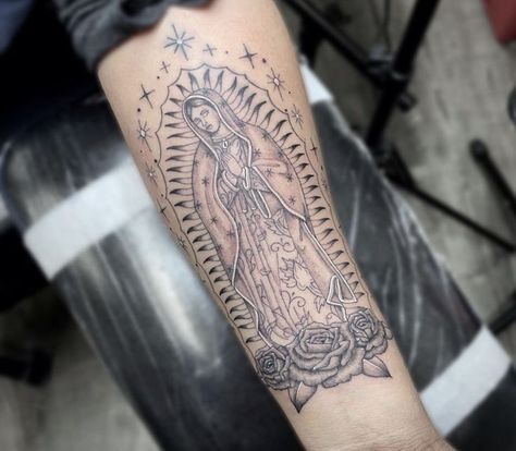 Virgin Mary Arm Tattoo Women, Red Virgin Mary Tattoo, Virgin Mary Tattoo Thigh, Virgen Mary Tattoo For Women Sleeve, Our Lady Of Guadalupe Tattoo Sleeve, Catholic Art Tattoos, Virgin Mary Tattoo For Women Sleeve, Virgin Mary With Rosary Tattoo, Virgin Mary Outline Tattoo