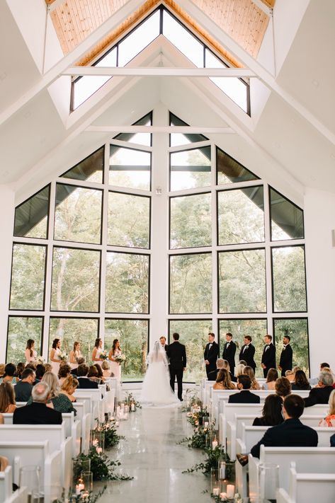 Haley Lucas & KJ Stewart's Opulent Osage House Wedding - Arkansas Bride House Wedding Ceremony, Wedding Venues Big Windows, Wedding Venue Classy, Classy Wedding Venue Ideas, Wedding Venue Modern, Traditional Romantic Wedding, Wedding Venue Arkansas, Wedding Venues Farmhouse, Wedding Venue Chandeliers