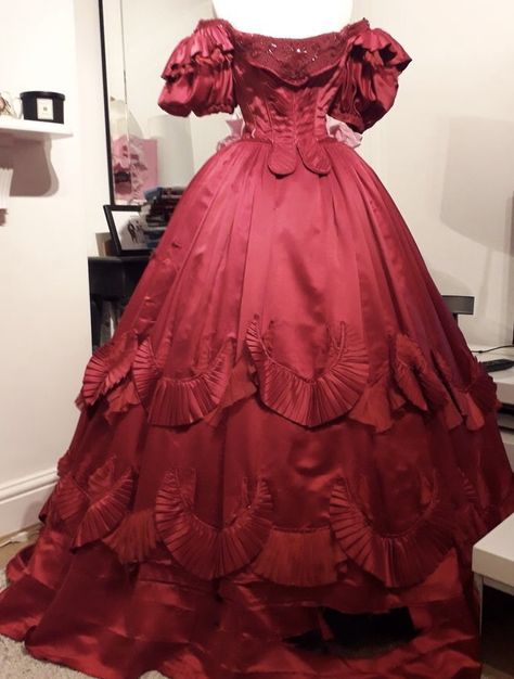 Red Corset Dress Victorian, Red Vintage Dress 1800, 1800s Red Dress, Red Historical Dress, Vintage Red Ball Gown, 1870s Dress Ball Gowns, Red Dress Ballgown, Victorian Red Dress, 1800 Ball Gowns