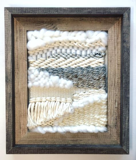 Weaving On A Picture Frame, Picture Frame Weaving, Frame Weaving, Auction Ideas, Simple Frame, Old Picture Frames, Diy Weaving, Art Corner, Your Picture