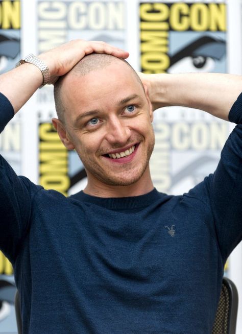 James McAvoy - those bright & beautiful eyes, that winning smile. Cutie patootie Dr Frankenstein, James 3, Tyler Durden, Scottish Actors, Charles Xavier, Gerard Butler, Liam Hemsworth, James Mcavoy, Chris Pine