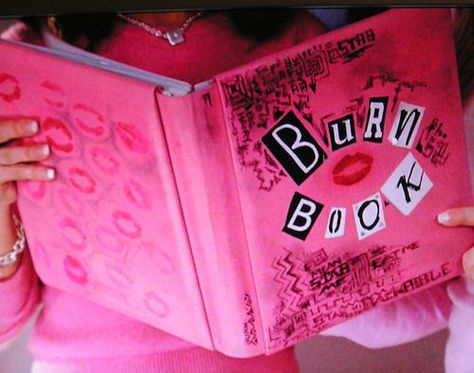 The scene where Cady is asked if her “muffin was buttered” originally had her being asked, “Is your cherry popped?” This was changed to get a PG-13 rating. | 22 Things You Probably Never Knew About "Mean Girls" Mean Girl 3, Mean Girls Burn Book, Mean Girls Aesthetic, Cv Inspiration, Mean Girl Quotes, Burn Book, Just Girly Things, Mean Girls, Yearbook